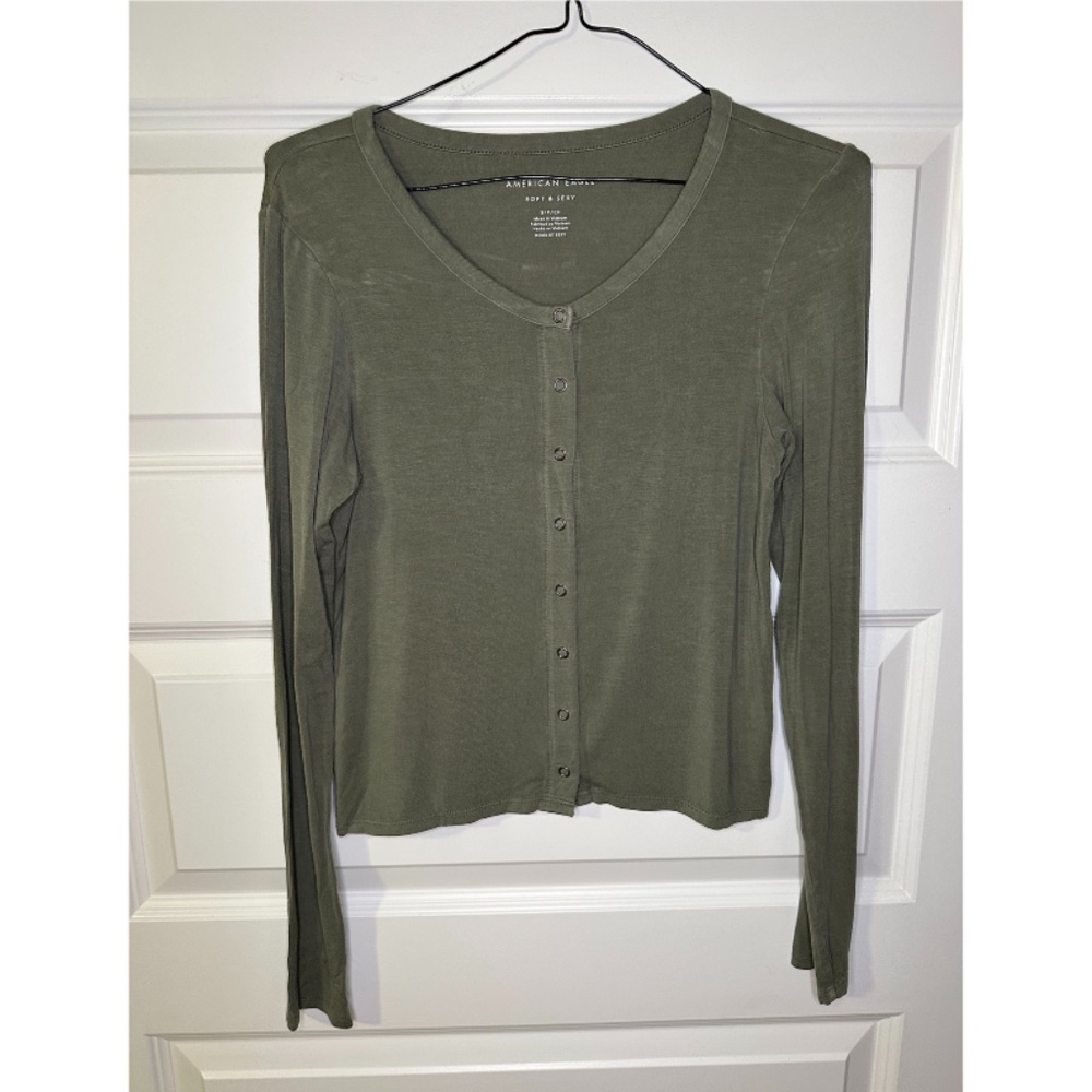 American Eagle Green Long Sleeve Crop Top